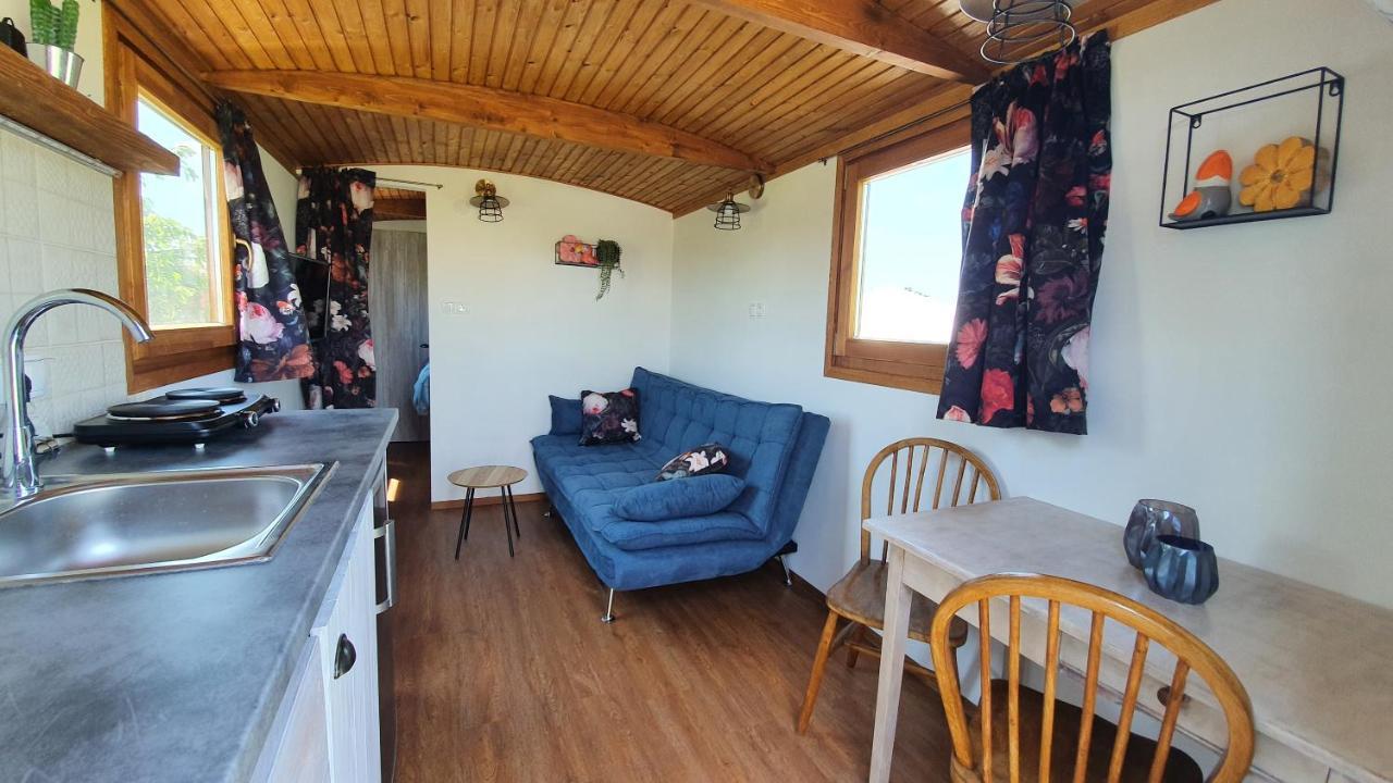 Bed and Breakfast Tisza White House Tiszaszolos Екстер'єр фото